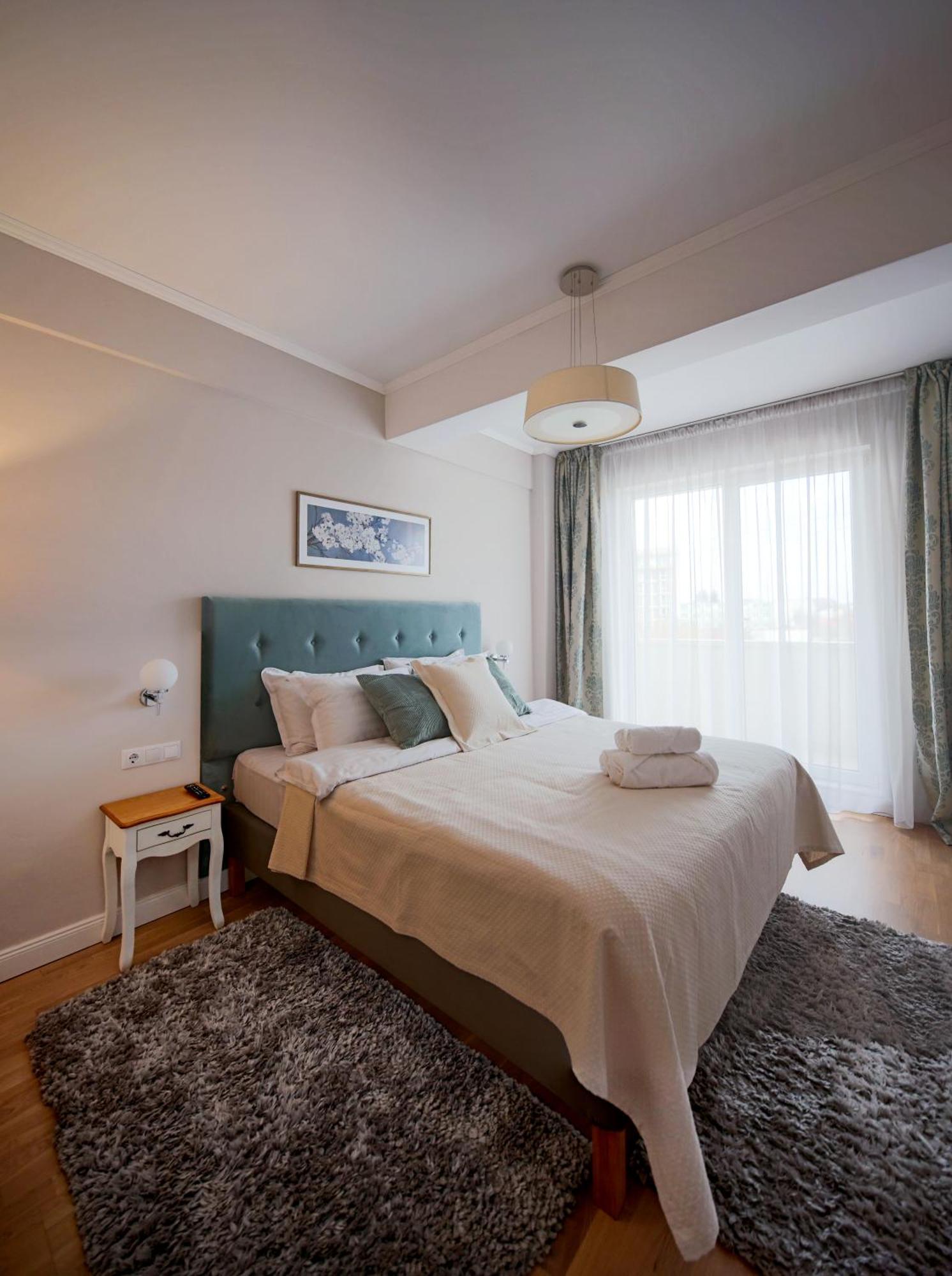 Stylish Condo - Parking And Balcony Клуж-Напока Екстериор снимка