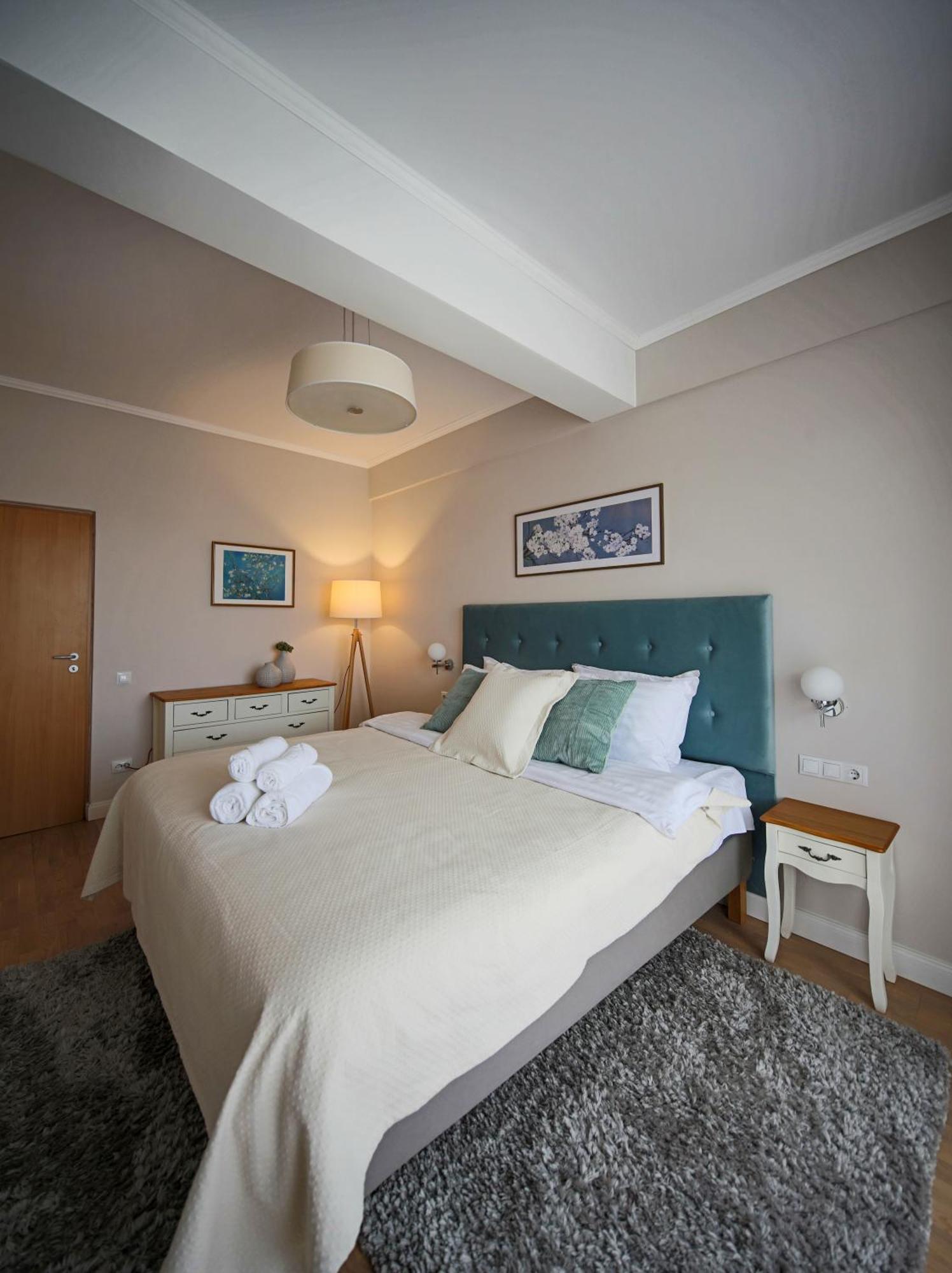 Stylish Condo - Parking And Balcony Клуж-Напока Екстериор снимка
