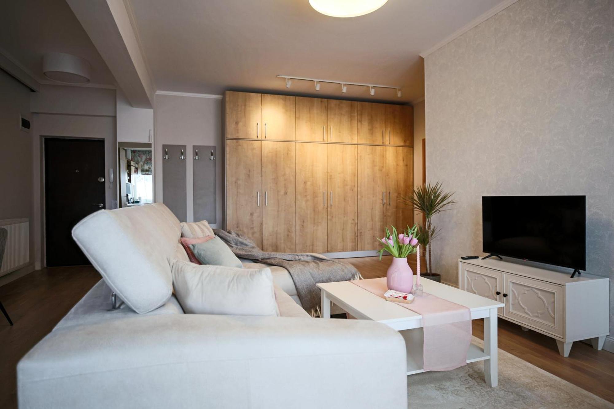 Stylish Condo - Parking And Balcony Клуж-Напока Екстериор снимка